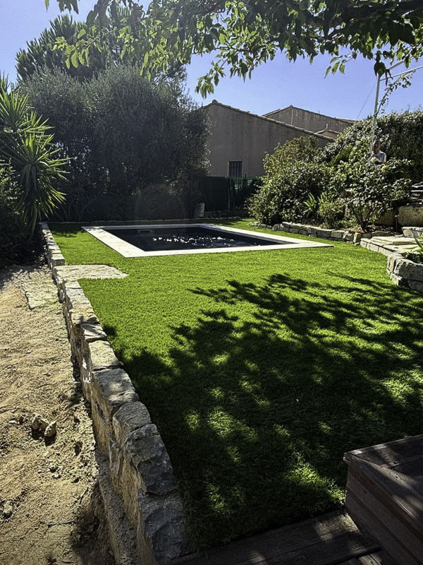 nhtp sud bouches du rhone 13 gazon synthétique aménagement paysager extérieur gazon piscine